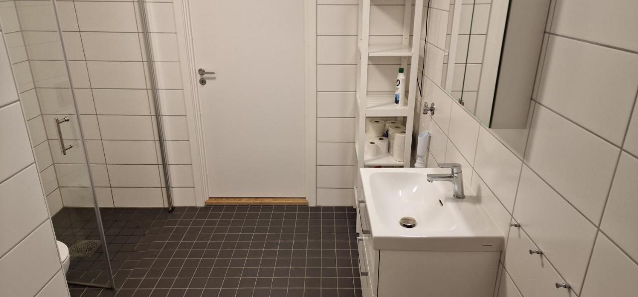 Lovely 3-bedroom In The Heart Of *