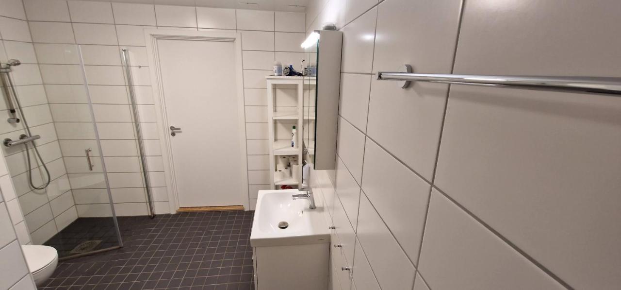 Lovely 3-bedroom In The Heart Of *